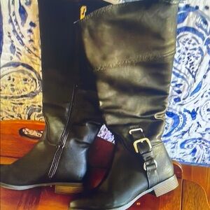 Black Leather Heeled Boots
